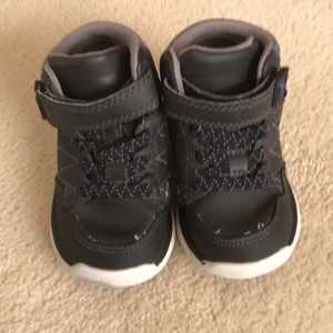 Stride Rite Saul boots size 5.5 Wide